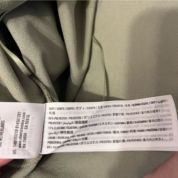 Abercrombie & Fitch Top NWT - Picture 4 of 4